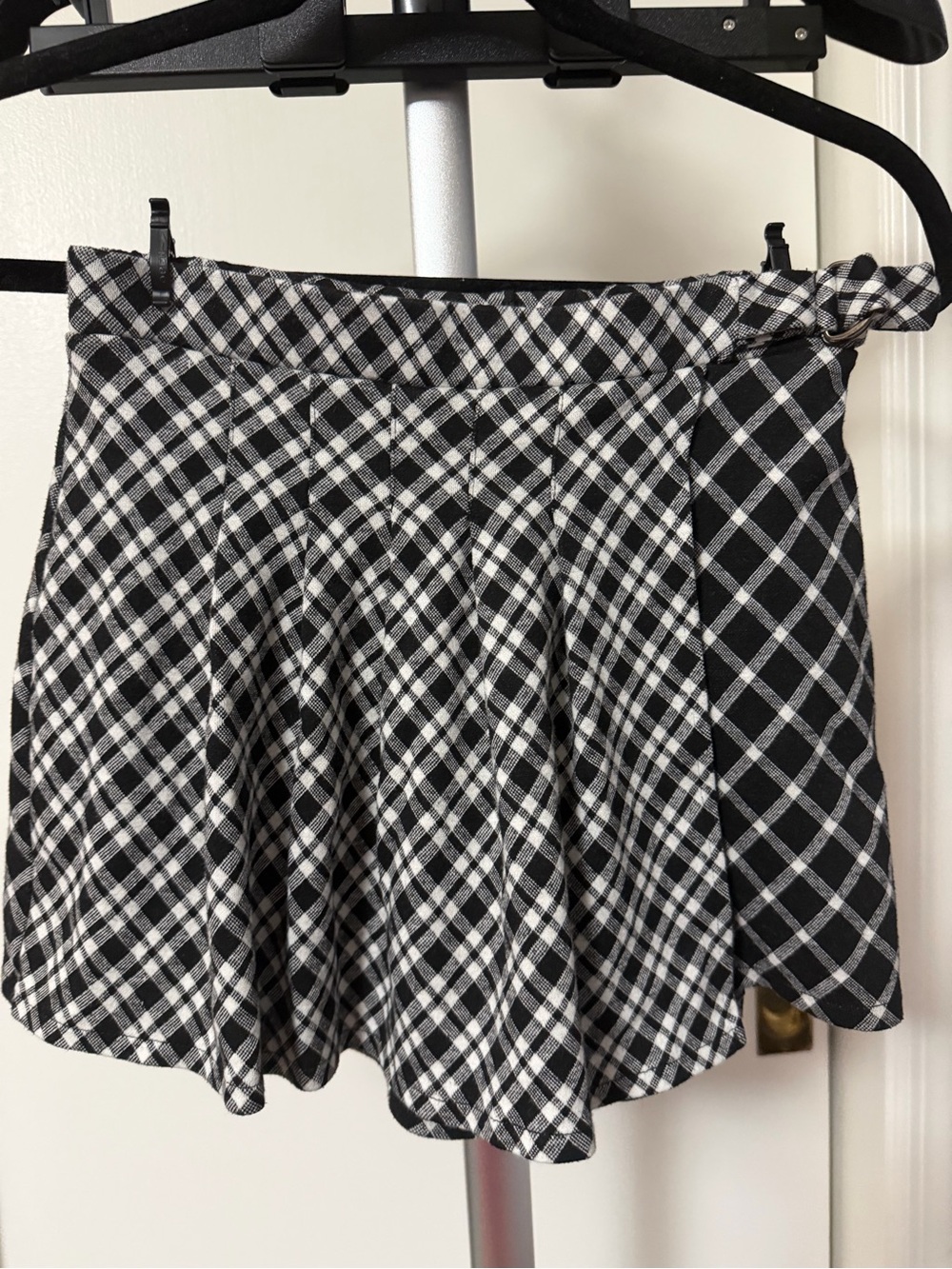 Black and White Plaid Mini Skirt - Classic Checked Juniors Skort